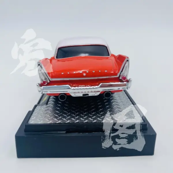 1:64 Scale Diecast 1958 Plymouth Fury Model - Image 5