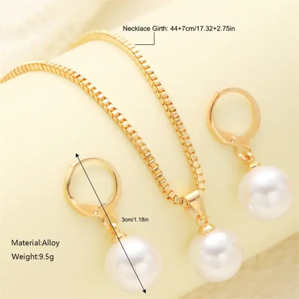 Vintage Pearl Jewelry Set with Earrings and Necklace - Image 5