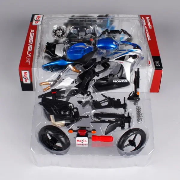 Maisto 1:12 Honda CBR 600 RR Motorcycle Model - Image 2