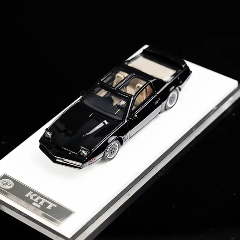 Knight Rider KITT/KARR 1:64 Diecast Model 5 Knight Rider KITT/KARR 1:64 Diecast Model - Image 5