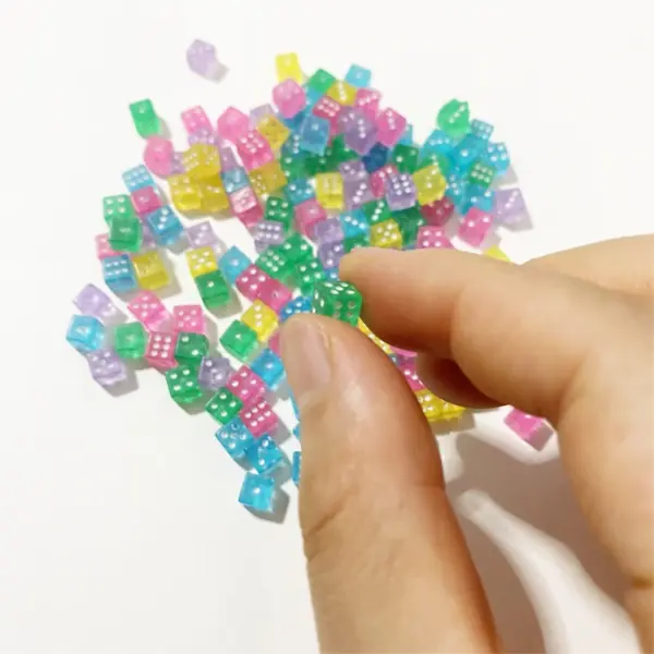 100 Mini 5mm Acrylic D6 Dice Set - Image 5
