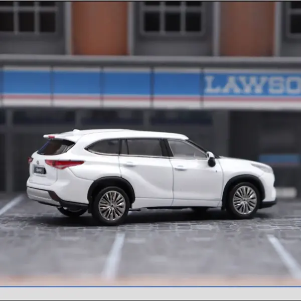 Toyota Highlander 1/64 Scale Diecast Model Lock - Image 6