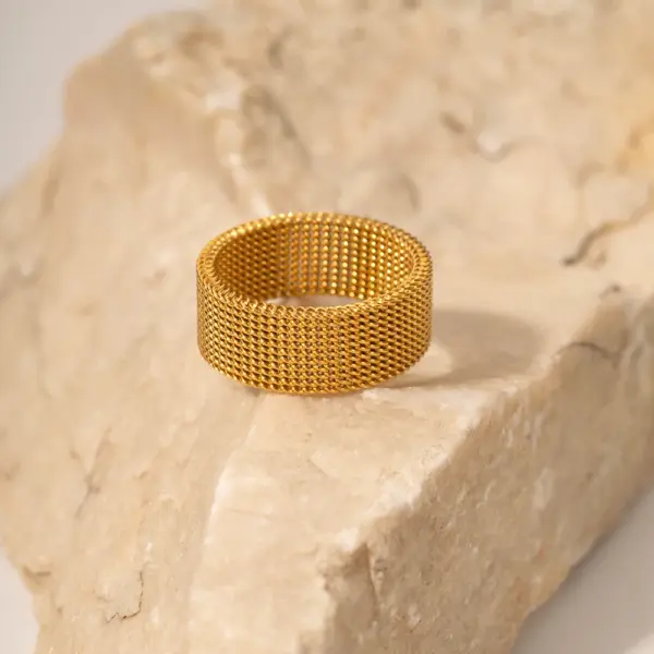 Minimalist 8mm Stainless Steel Mesh Ring - Image 4