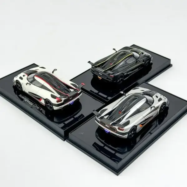 Autoart 1:64 Koenigsegg One:1 Diecast Model - Image 5