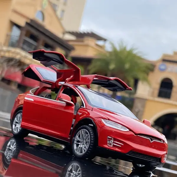 1:32 Alloy Model X S SUV Diecast Car - Image 6