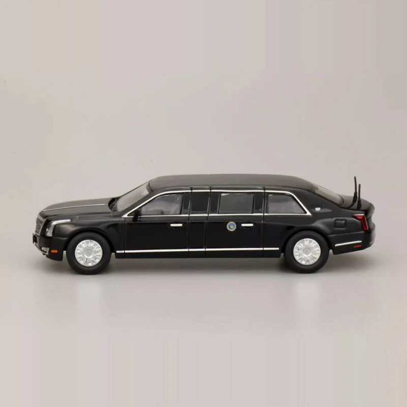 1:64 Scale Presidential Car Model Diecast Display 4 1:64 Scale Presidential Car Model Diecast Display - Image 4