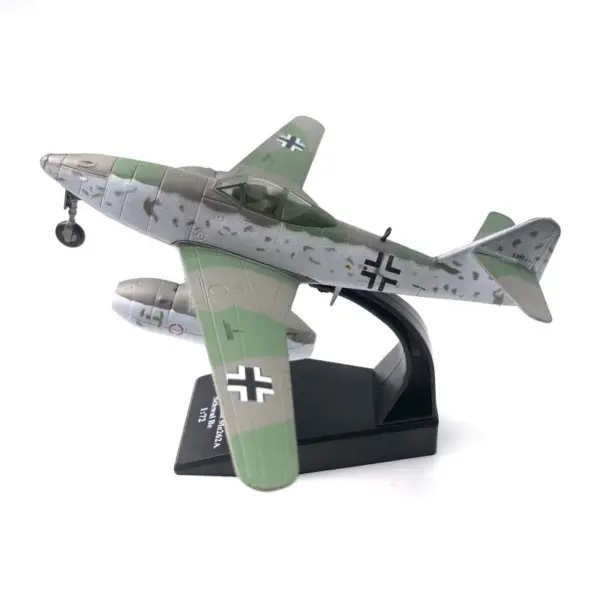 1/72 Scale U.S. Navy F4U Fighter Model - Image 15