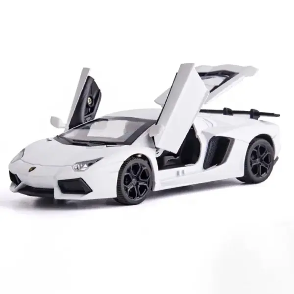 1:32 Scale LP740 Sports Car Diecast Model - Image 7