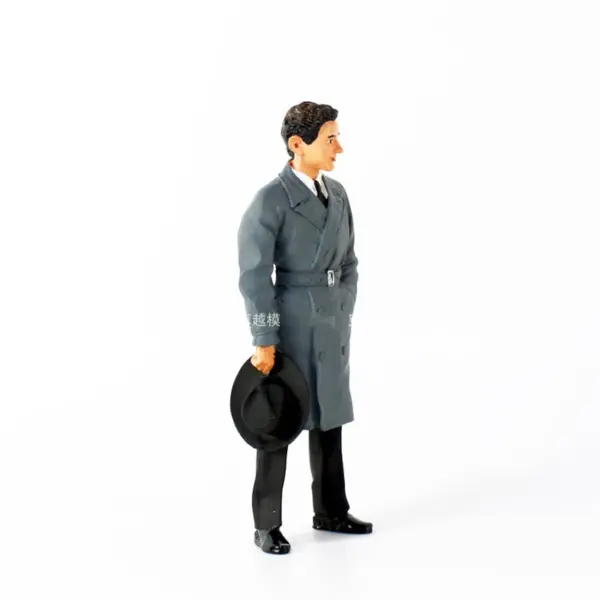 1/18 Scale Resin Car Designer Figure Doll - Image 2