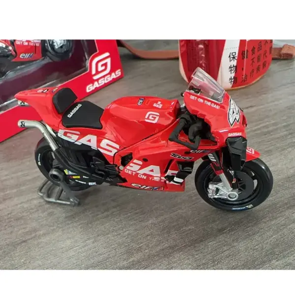 1:18 Maisto GASGAS Tech3 Moto GP Model Car - Image 4
