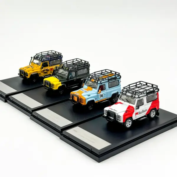Master 1:64 Diecast Land Rover Defender 90 - Image 3