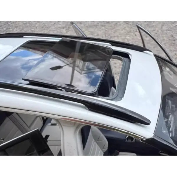 1:18 Citroen C5 Beyond Diecast Model Car - Image 5