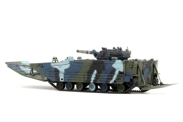 1:72 Scale PVC Amphibious Infantry Tank Model - Image 3