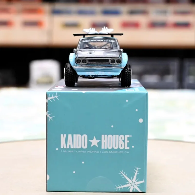 Datsun 510 Wagon 4x4 Diecast Model 1:64 5 Datsun 510 Wagon 4x4 Diecast Model 1:64 - Image 5