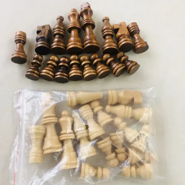 16Pcs Wooden Chess Pieces Set 64mm King - Image 3