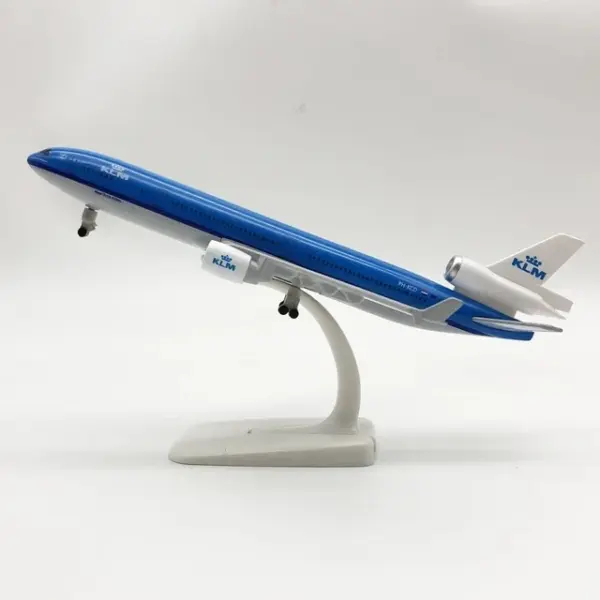 20cm KLM MD-11 Model Aircraft with Landing Gears - Image 7