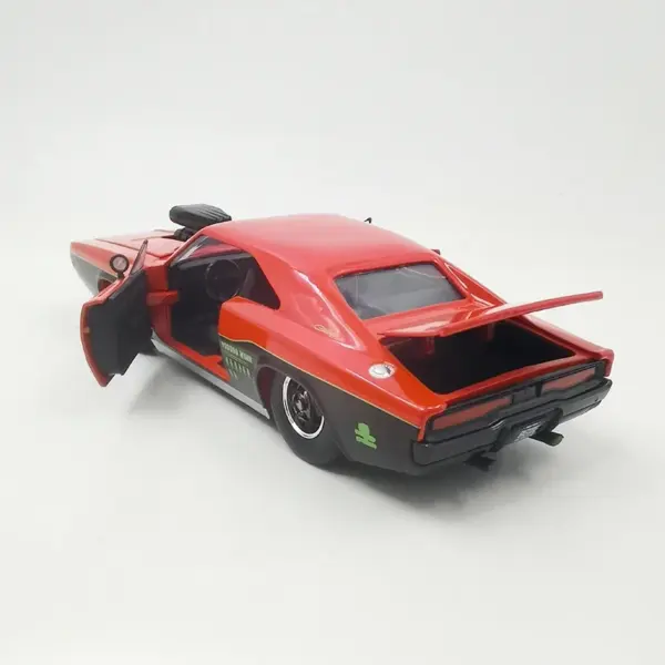 1970 Charger RT 1:24 Diecast Car Model - Image 3