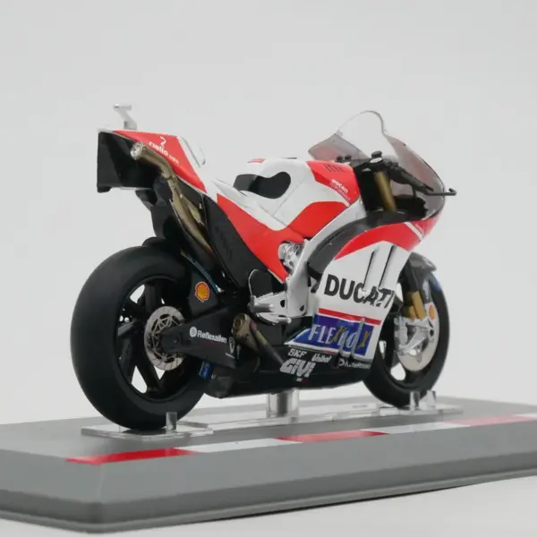Ducati Desmosedici GP17 Diecast Motorcycle Model - Image 2