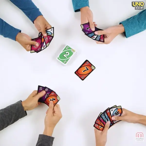 UNO Flip Card Game with Double-Sided Deck - Image 4