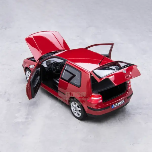 Diecast 1:18 VW Golf MK4 Model Car - Image 6