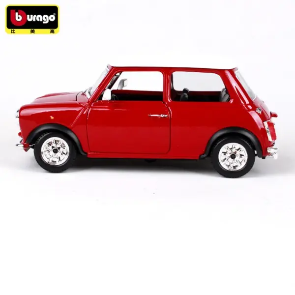 Bburago 1:24 Mini Cooper Alloy Model Car - Image 6