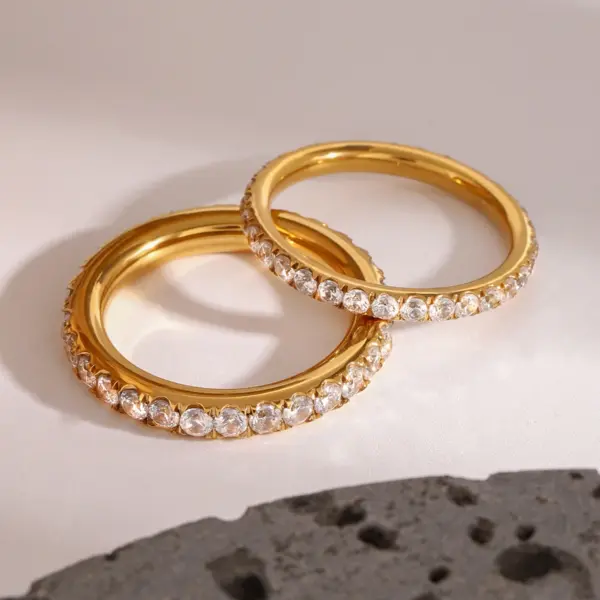 Elegant 18K Gold-Plated Stainless Steel Ring - Image 3