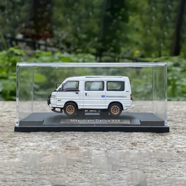 1:64 Scale White Delica Van Diecast Model - Image 3