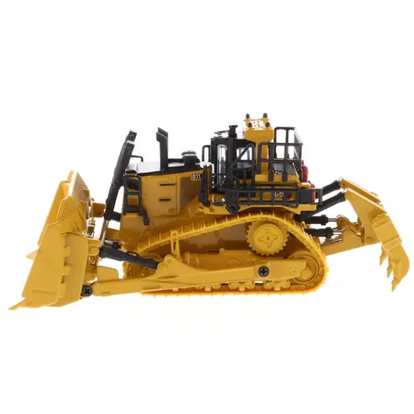 1:87 Scale CAT D11 Dozer Model with Flaws - Image 4