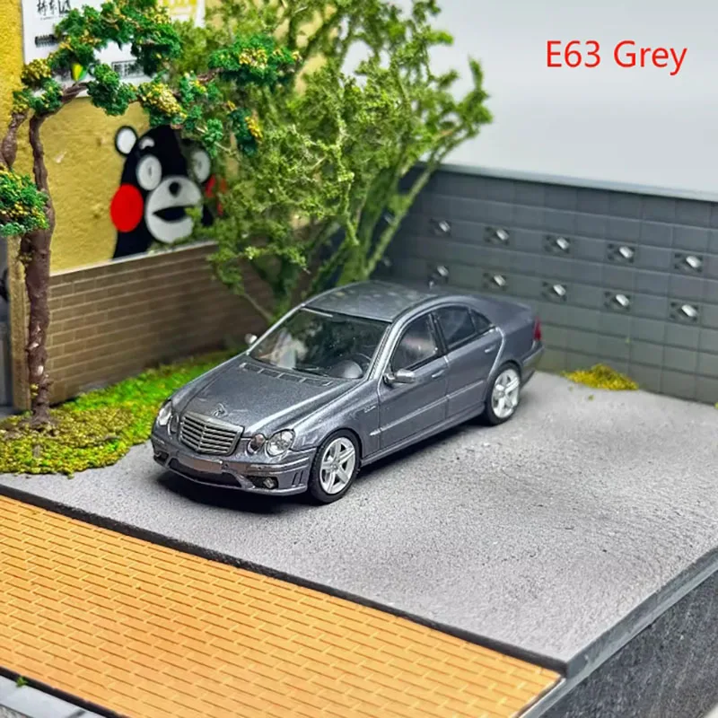 Diecast 1:64 King S65 E63 Car Model 13 Diecast 1:64 King S65 E63 Car Model - Image 13