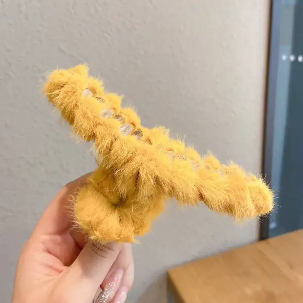 Winter Faux Fur Hair Claw Clip for Women - Image 8