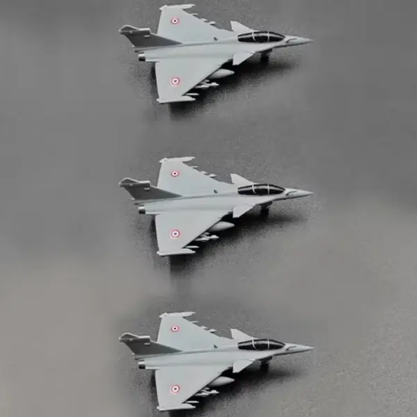 1/350 Scale Rafale Fighter Jet Model Set - Image 4