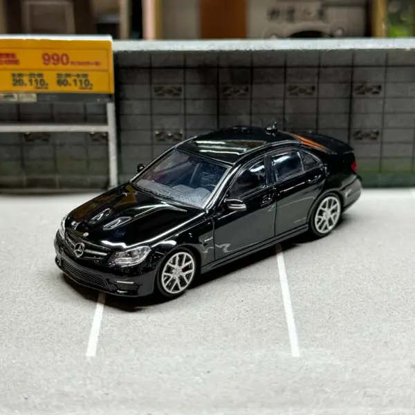 Mercedes Benz C63 W204 1:64 Diecast Model Toy - Image 8