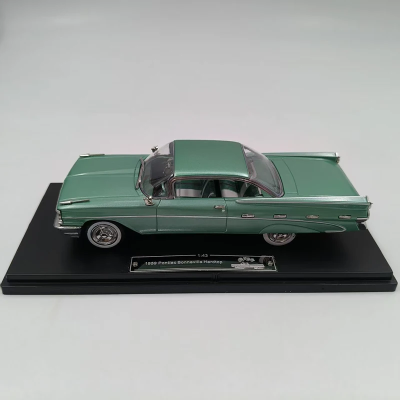 1959 Bonneville Diecast Model Car 1:43 Scale 4 1959 Bonneville Diecast Model Car 1:43 Scale - Image 4