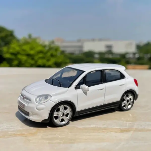 Fiat 500X 1:43 Scale Alloy Model with Flaws - Image 2