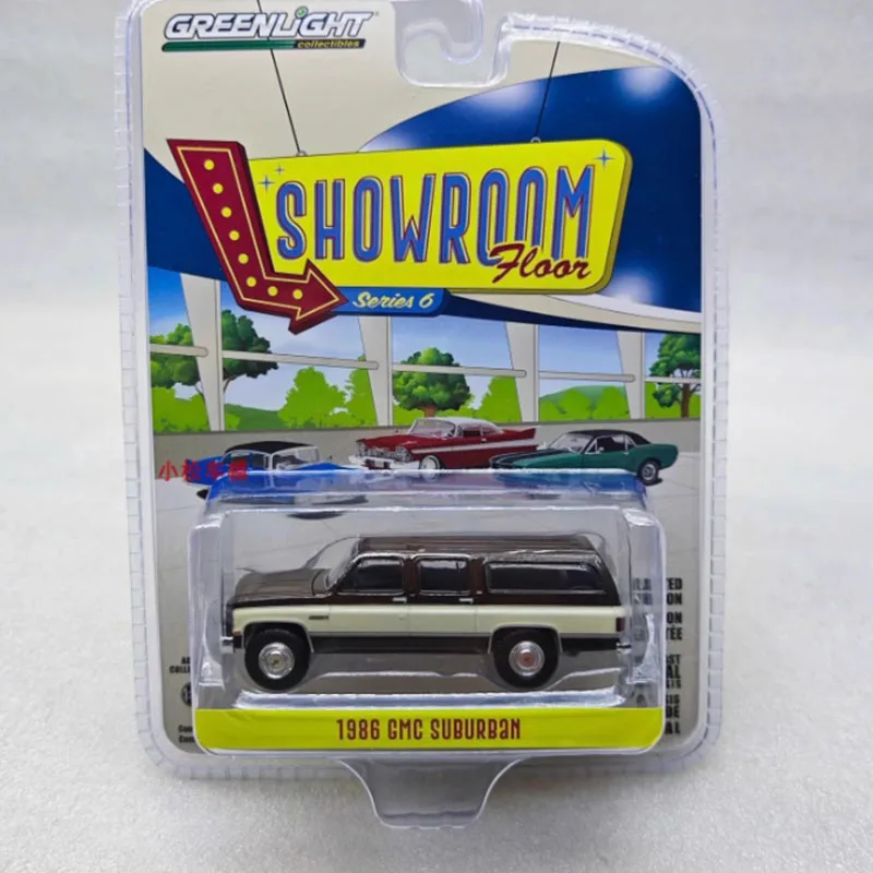 1:64 Diecast 1986 GMC Suburban Model 3 1:64 Diecast 1986 GMC Suburban Model - Image 3