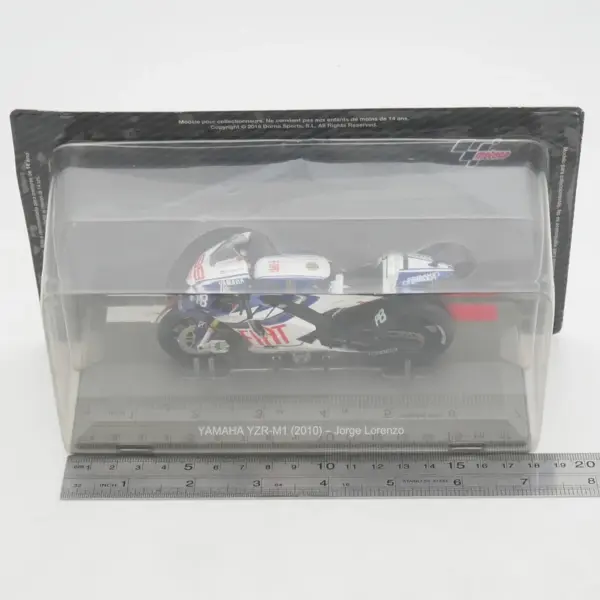 1:18 Diecast Yamaha YZR-M1 Motorcycle Model - Image 6