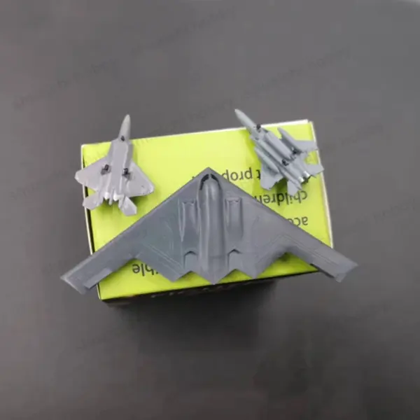 1 Set 1/700 Scale F-22 F-15 B-2 Model Kit - Image 3