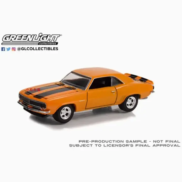 1967 Camaro RS 1:64 Scale Diecast Model - Image 5