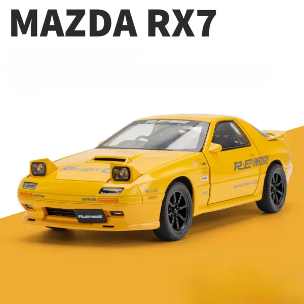 1:24 Mazda Initial D RX7-FC Diecast Model - Image 7