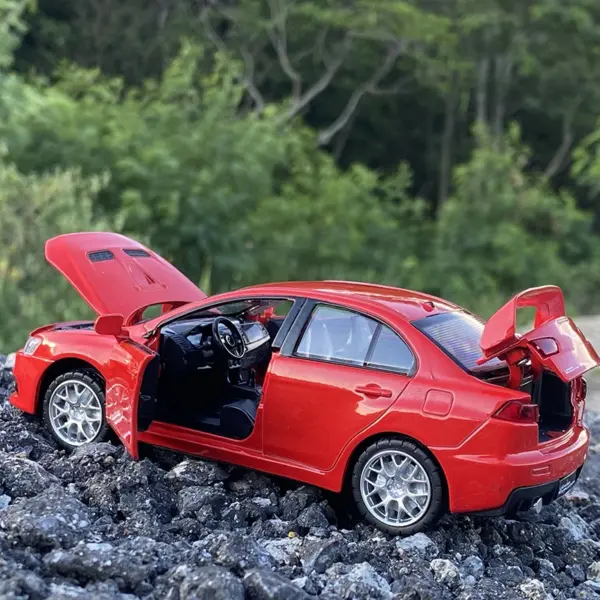 1:32 Mitsubishi Lancer Evolution X10 Diecast Model - Image 4