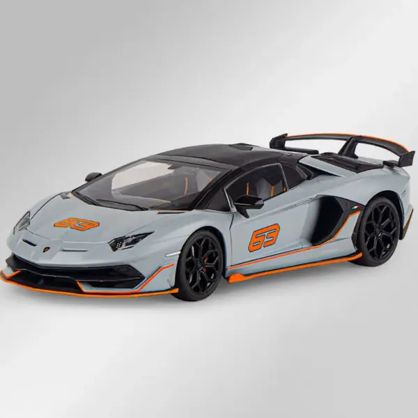 1:18 Scale Evantado SVJ63 Alloy Car Model - Image 7