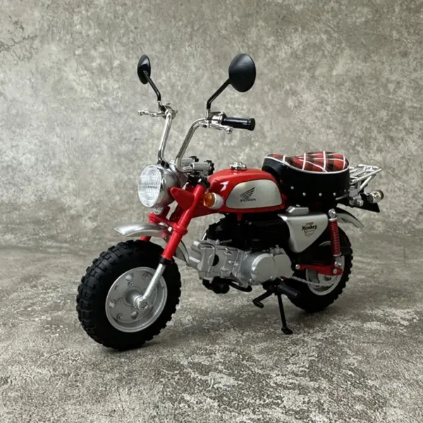 1:12 Scale Diecast Monkey 2009 Motorcycle Model - Image 6