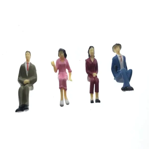 1/25 Scale Painted Seated Architecture Figures - Image 2