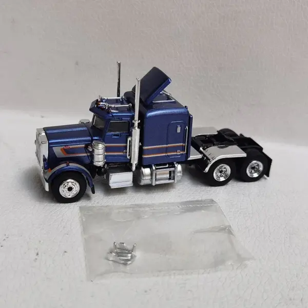 1:87 Scale HO Peterbilt 359 Truck Model - Image 10