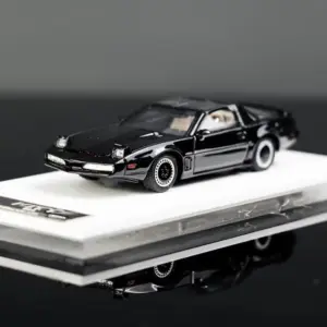 Knight Rider KITT/KARR 1:64 Diecast Model 9 S351db17bad4a49e08b2fd1e8ee313047P