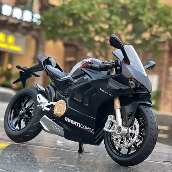 1/12 Ducati Panigale V4S Alloy Motorcycle Model - Image 10