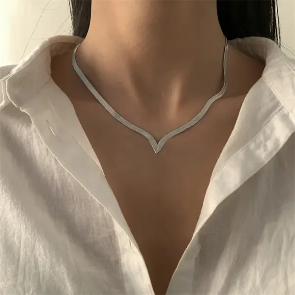 Korean Fashion V Chain Choker Necklace - Image 10