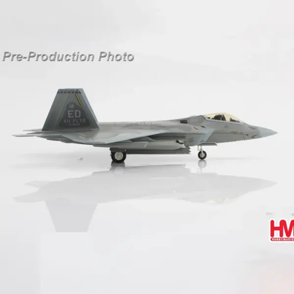 HOBBYMASTER 1:72 F-22 Fighter Jet Model - Image 5