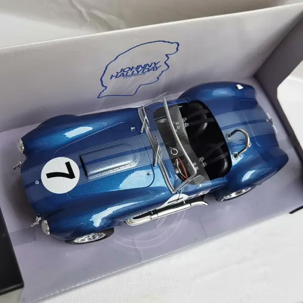 1:18 Shelby AC Cobra 427 MKII Diecast Model - Image 4