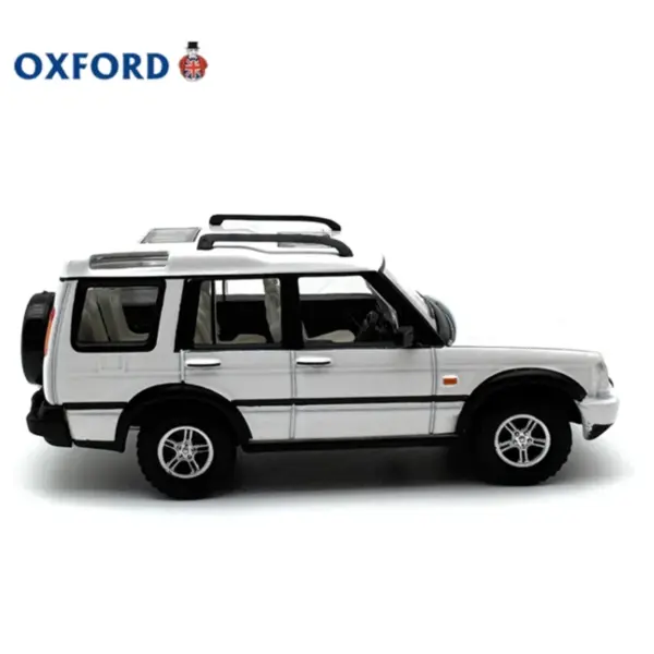 Diecast 1:76 Scale Discovery 2 Model Car - Image 4